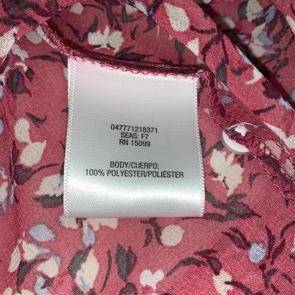 Simply styled ruffled neck blouse size L. NWT - Picture 5 of 8